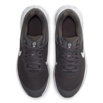 NIKE REVOLUTION 6
