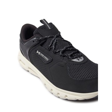 UA SUMMIT TREK