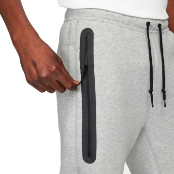 ENSEMBLE NIKE TECH GRIS