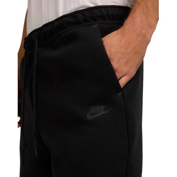 ENSEMBLE NIKE TECH NOIR